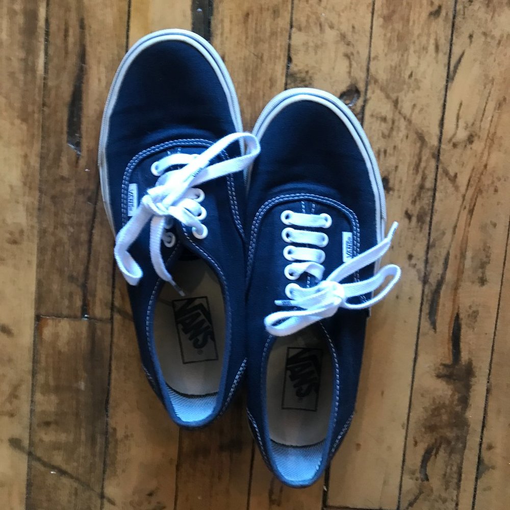 Vans Era shoes
